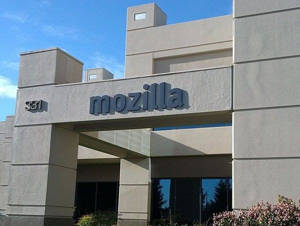 Johnathan Nightingale, главниот во Mozilla за Firefox ја напушта својата позиција