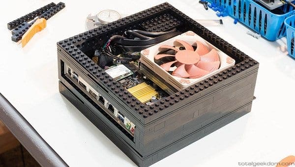 Lego-Computer-with-Wires