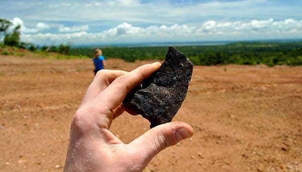 int-phone-page_0001_2-conflict-free-tt