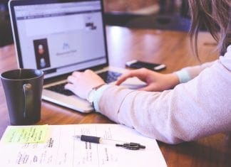 онлајн маркетинг