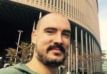 Јане Узуновски, EmbedSocial