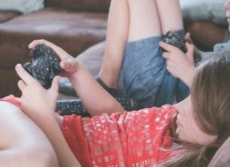 зависност, експерти, гејминг, социјални мрежи, психолошки трикови