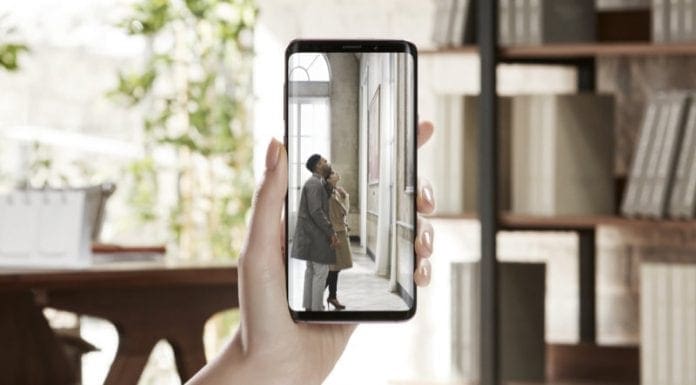 Samsung-Infinity_Display