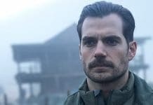 Проблематичните мустаќи на Хенри Кавил