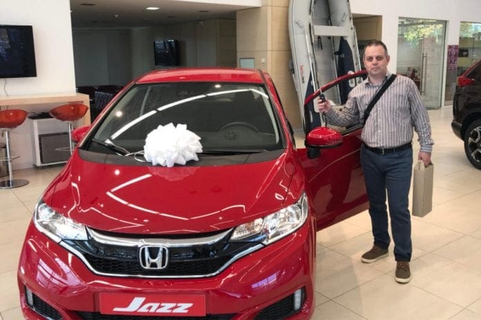 Foto 2, Nikola Karovski, dobitnik na Honda Jazz