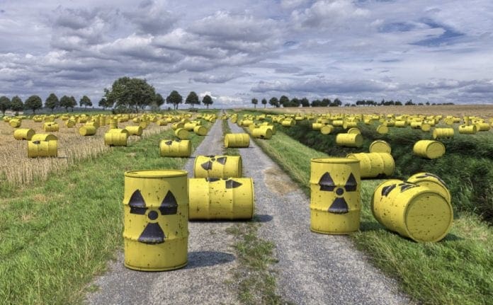 nuclear-waste-1471361_900