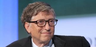 Кој е главниот телефон кој го користи Бил Гејтс
