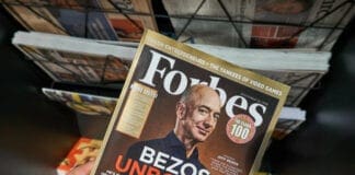 Џеф Безос ја напушта главната директорска позиција во Amazon на 5-ти јули