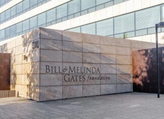 Бил и Мелинда Гејтс се договорија за иднината на нивната фондација
