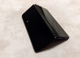 Google наводно го одложува претставувањето на „преклоплив“ Pixel поради неможноста да му конкурира на Samsung