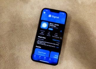 Директорот на Signal се повлече од својата позиција, ќе остане во одборот на директори