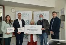 “Натура Терапи” донираше пренослив ЕХО апарат за ултразвучна дијагностика на Kлиниката за детски болести