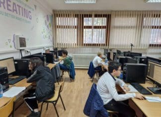 Прв сребрен медал и две олимписки пофалби за македонскиот тим во Украина на Европската јуниорска олимпијада по информатика