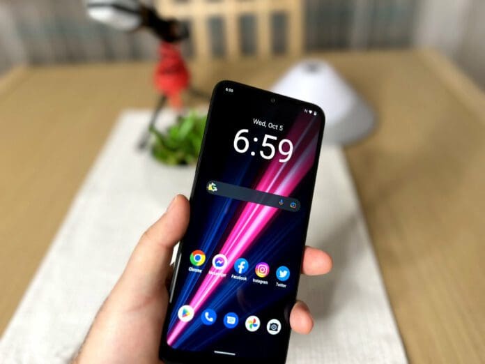 t-phone-pro-4