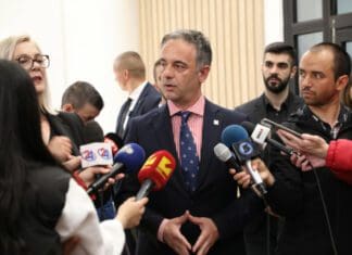 Алиу и Спасовски ја промовираа услугата за издавање на Уверение за државјанство во електронска форма