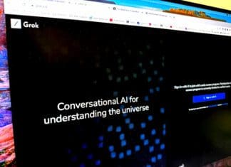 xAI на Елон Маск го претстави својот конкурент на ChatGPT и Bard