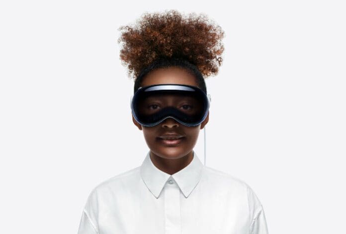Apple-Vision-Pro-availability-hero