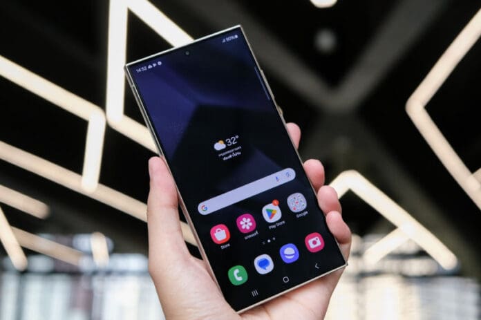 shutterstock_2421747927