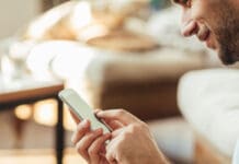 Испраќањето и примањето пари сега е можно само со телефонски број или картичка: Visa Direct услугата достапна и на нашиот пазар