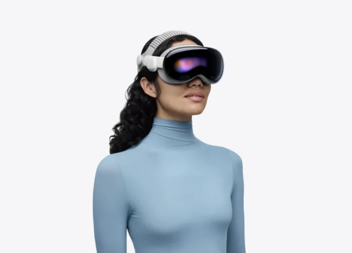 Apple-Vision-Pro-hero-251015