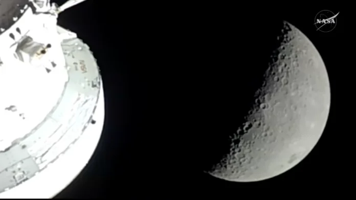 orion-nasa-moon-1