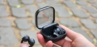 Samsung ги претстави Galaxy Buds On, своите први слушалки со штипка што не го затвораат увото